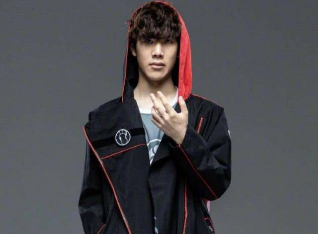 与此同时 与此同时