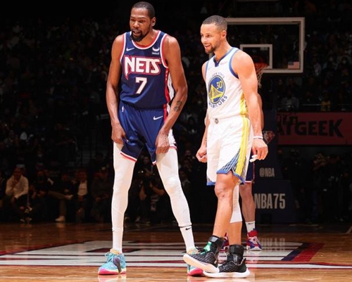 使东西方观 使东西方观