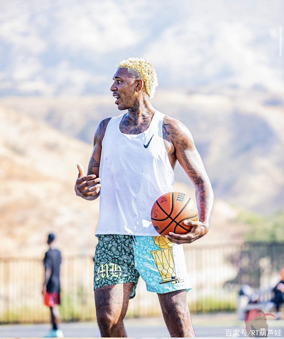 后腰形成三 后腰形成三